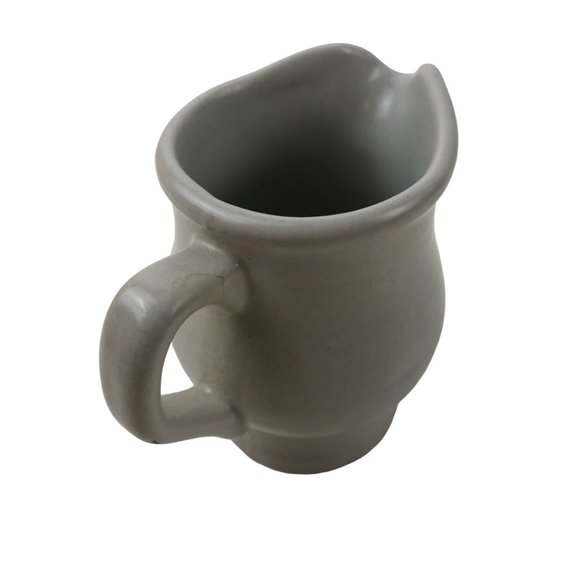 Pfaltzgraff Stoneware Small Pitcher Creamer Yorktowne Blue Ceramic Spout Handle - Picture 5 of 10